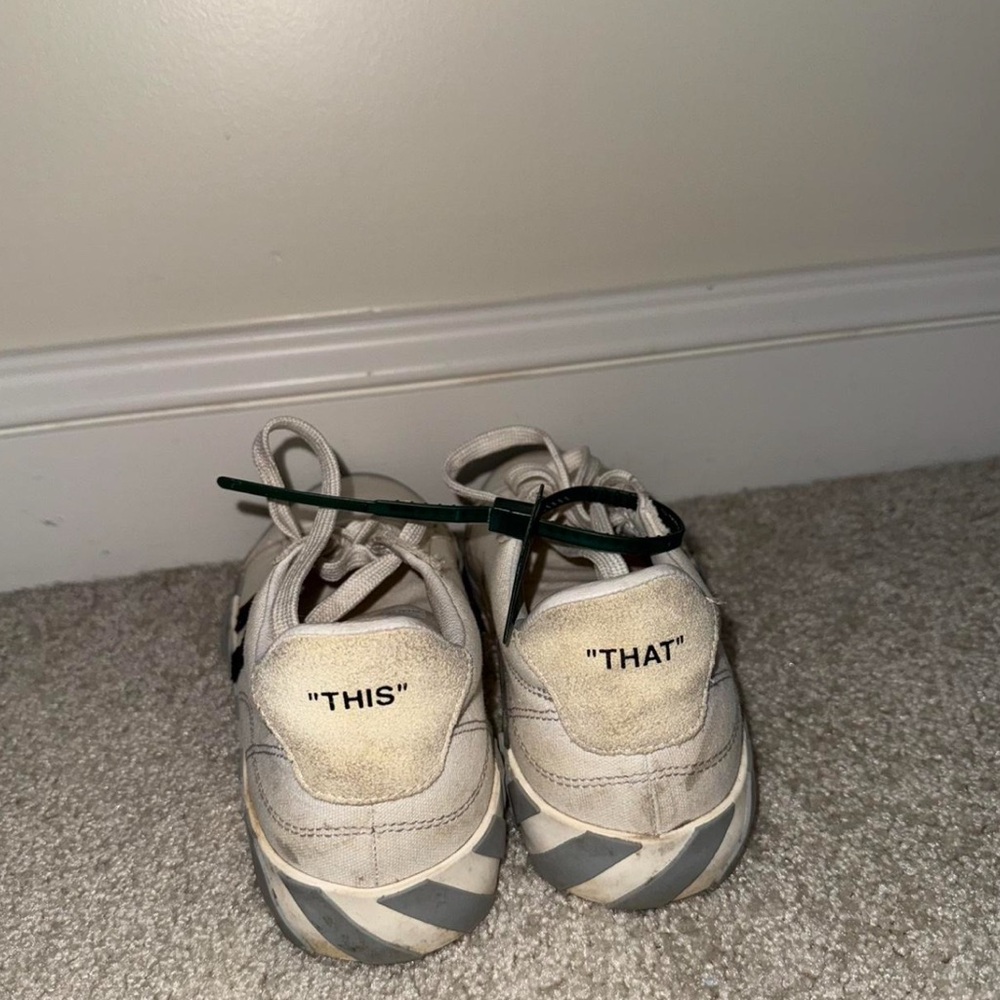Off-White Sneakers